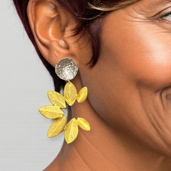 🆕️Turkish Stunning Handmade Artisan 18K Gold Plated Brass Fine Leaf Earrings - Picture 1 of 12